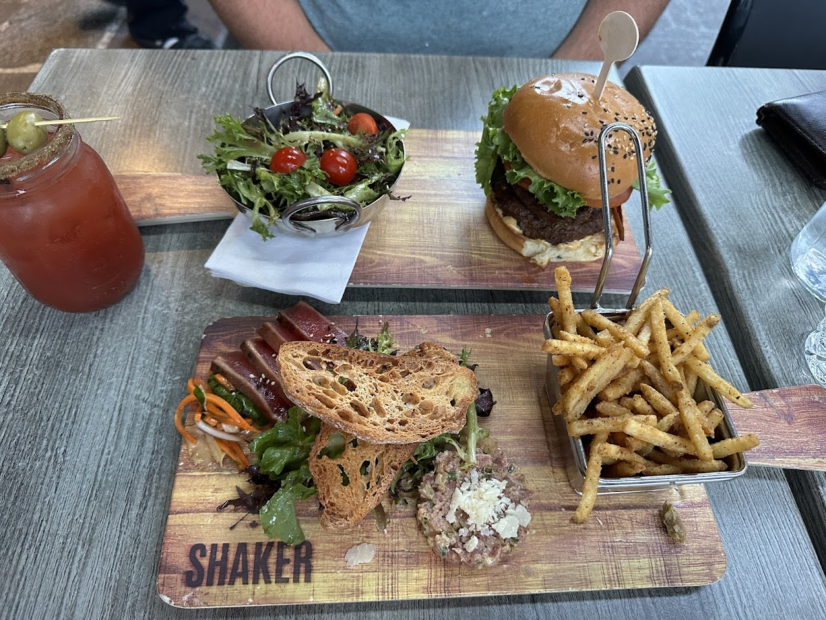 3180 Boulevard St-Laurent Photos 2